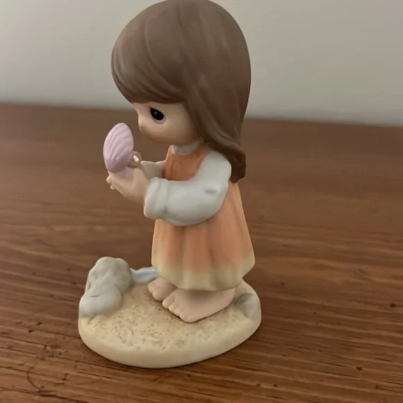 Precious Moment Enesco 1999 The Great Pearl Figurine - Picture 3 of 9